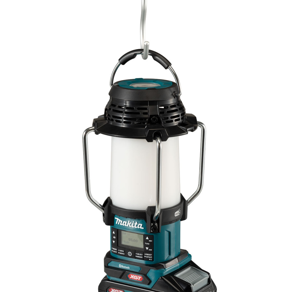 Makita Aku svetlo s rádiom 40V MR009G