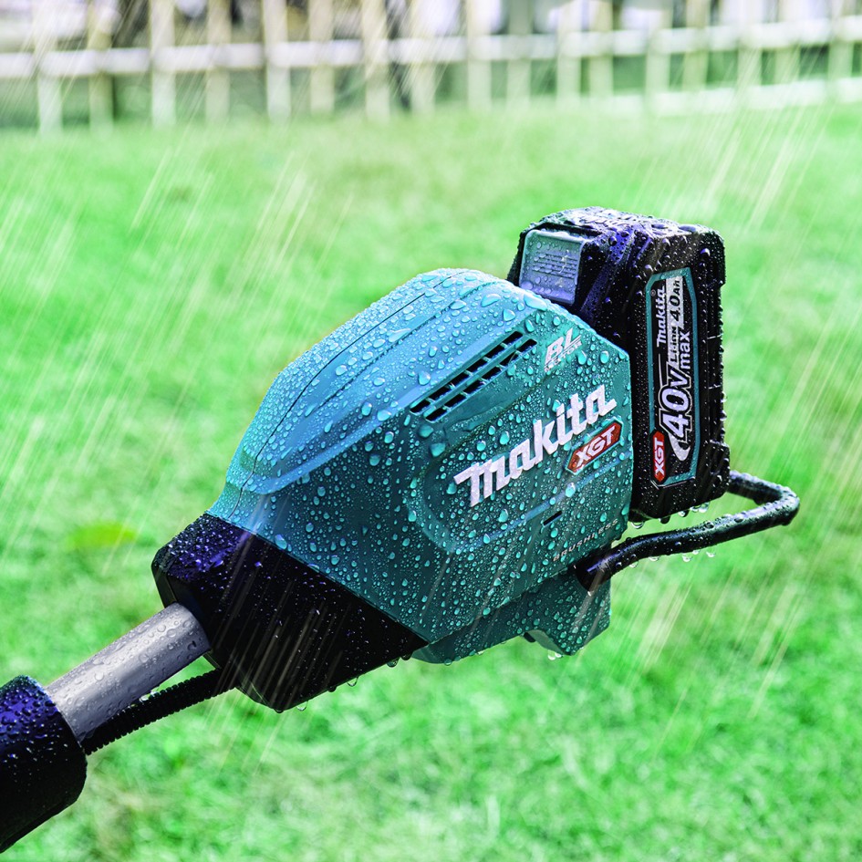 Makita Aku strunová kosačka 40V UR006GM102
