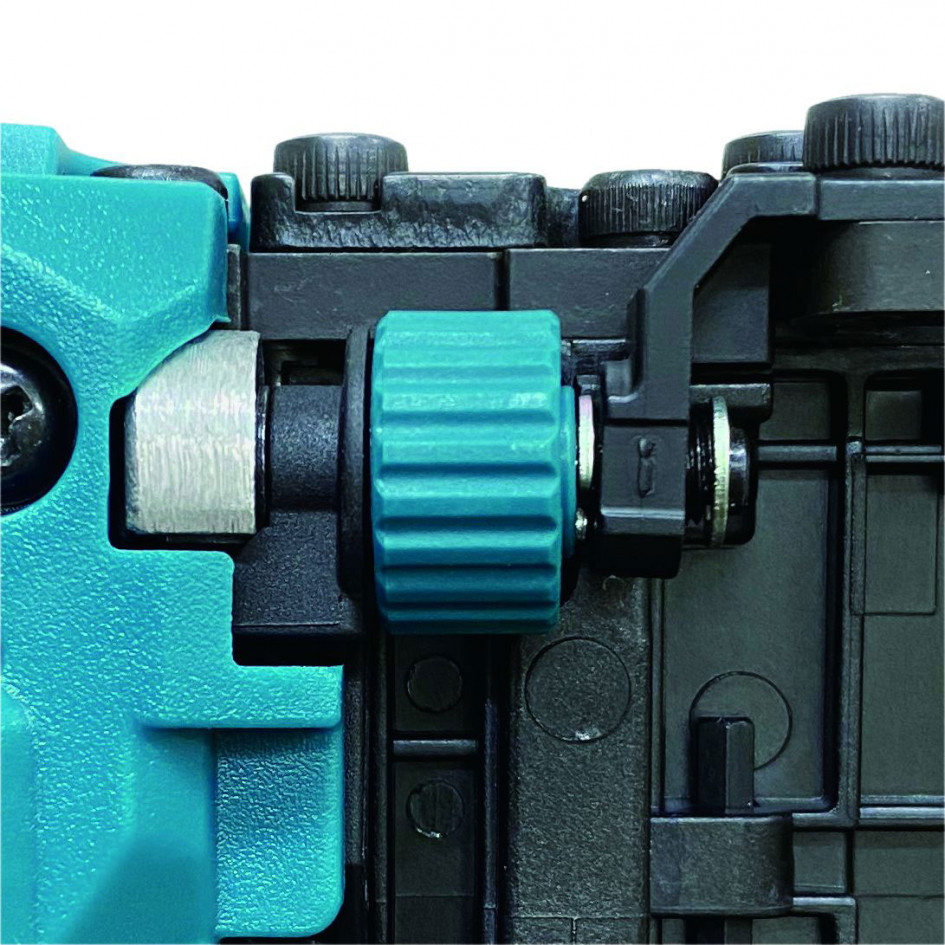 Makita Aku klincovačka 40V PT001GZ