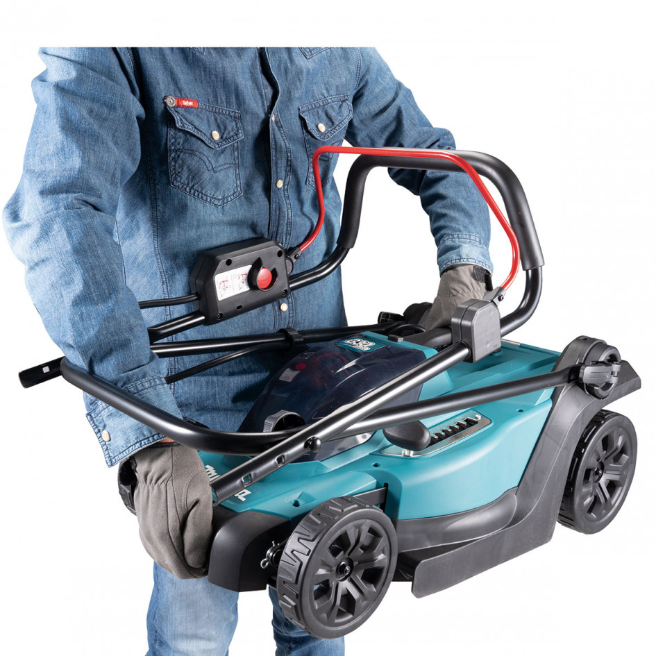 MAKITA Aku kosačka 18V DLM330ST
