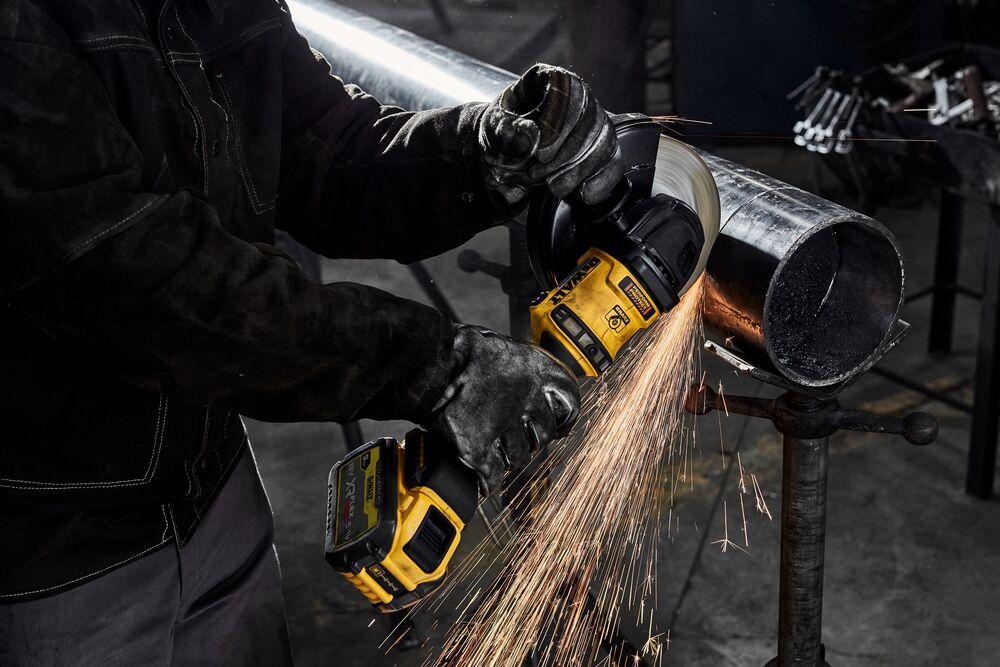 DeWALT Aku uhlová brúska 180mm 54V FLEXVOLT DCG440N