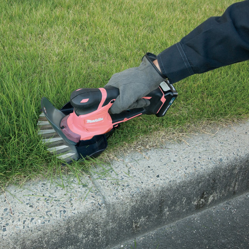 Makita Aku nožnice na trávu a živý plot 12V UM600DSAP