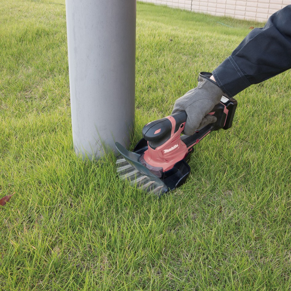 Makita Aku nožnice na trávu a živý plot 12V UM600DSAP